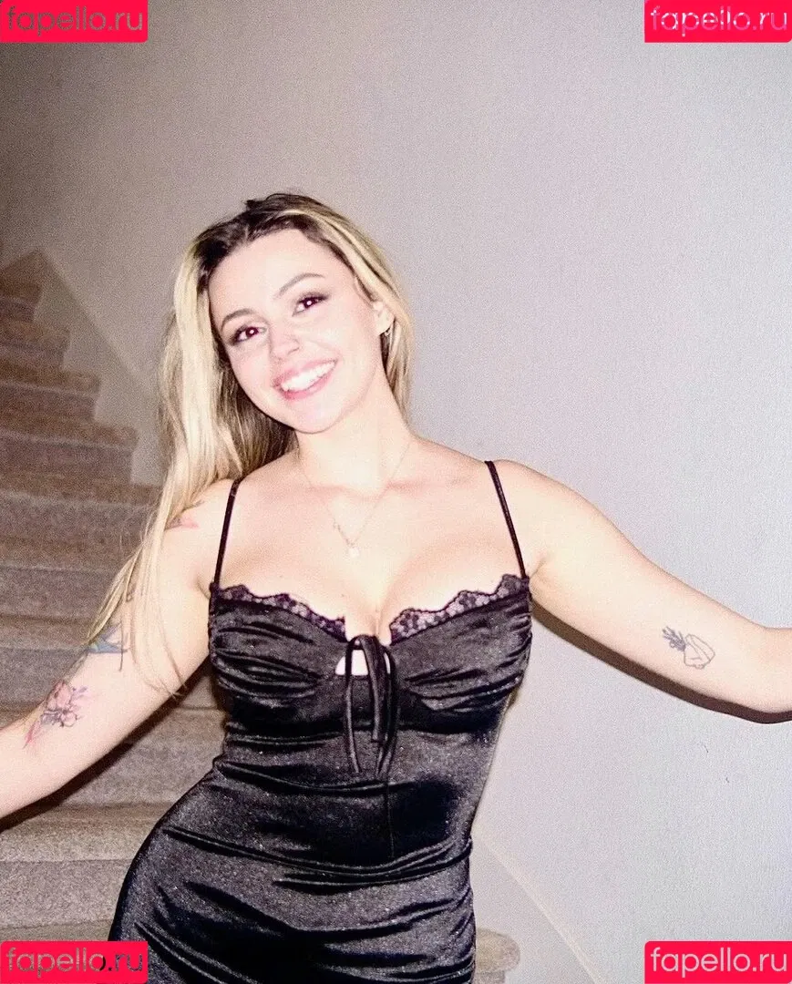 XOXO-Mercyy / https: / missmercyy / missmercyy_ Onlyfans Photo Gallery 