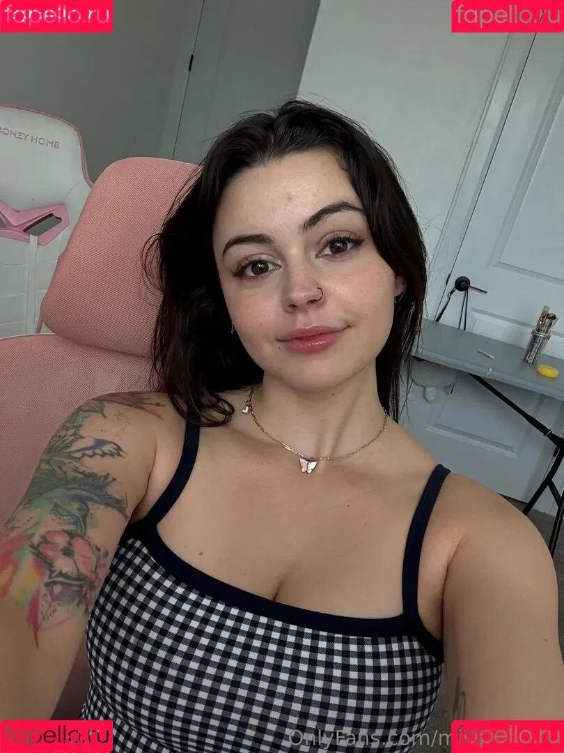 XOXO-Mercyy / https: / missmercyy / missmercyy_ Onlyfans Photo Gallery 