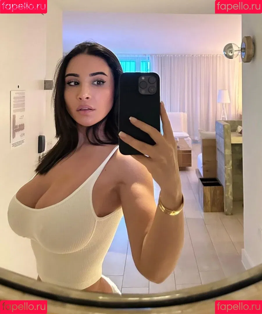 Lauren Pisciotta / laurenpisciotta Onlyfans Photo Gallery 