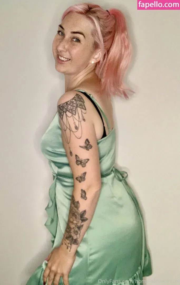 home-alone-mum / momathomealone Onlyfans Photo Gallery 