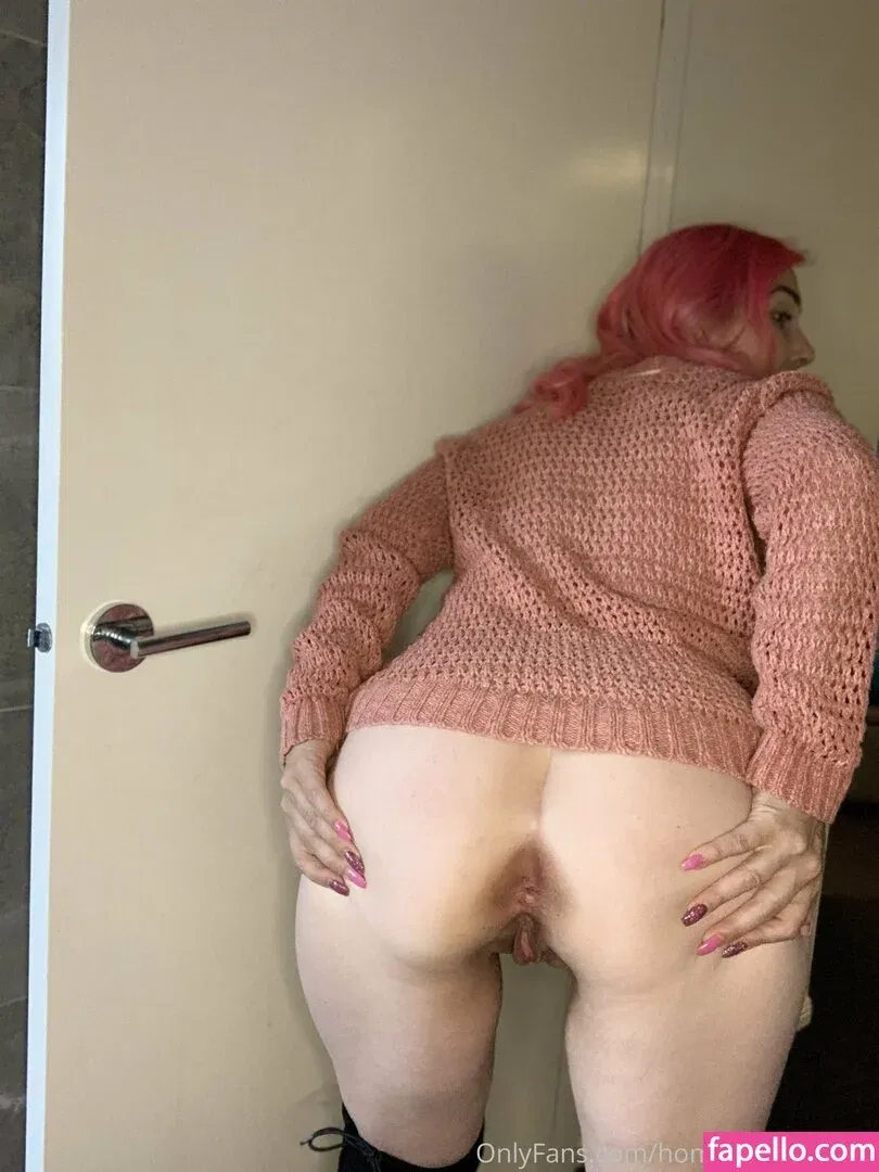 home-alone-mum / momathomealone Onlyfans Photo Gallery 