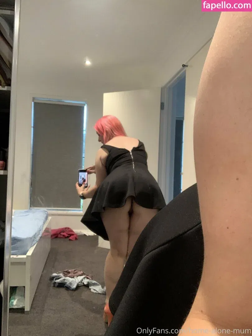 home-alone-mum / momathomealone Onlyfans Photo Gallery 