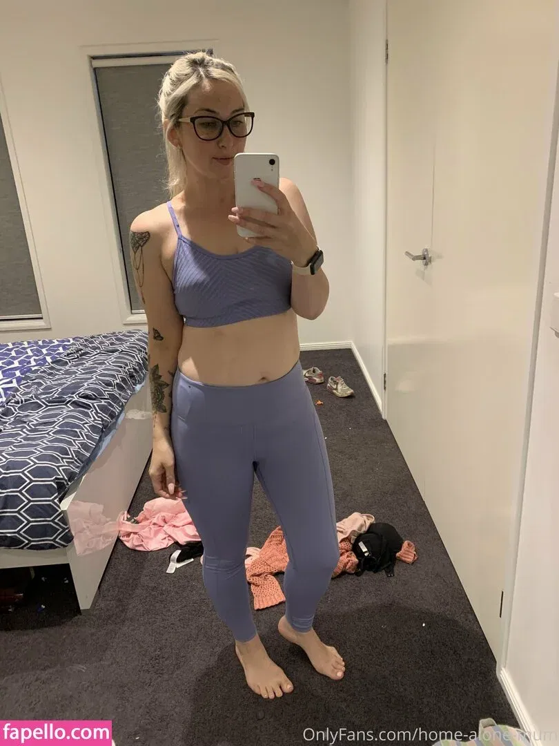 home-alone-mum / momathomealone Onlyfans Photo Gallery 