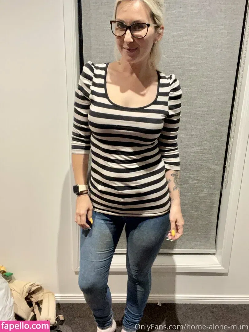 home-alone-mum / momathomealone Onlyfans Photo Gallery 