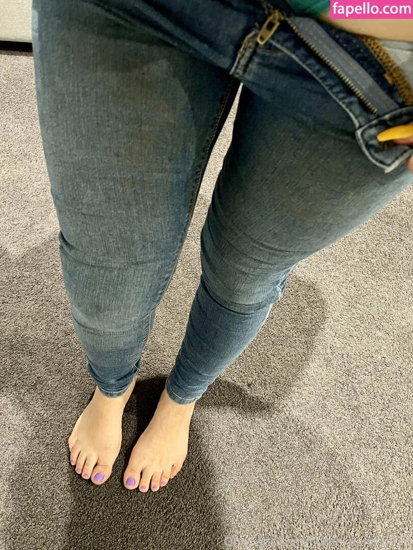 home-alone-mum / momathomealone Onlyfans Photo Gallery 