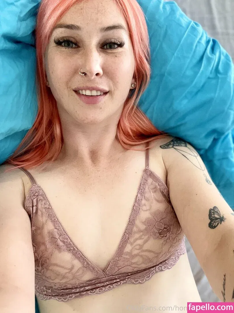 home-alone-mum / momathomealone Onlyfans Photo Gallery 