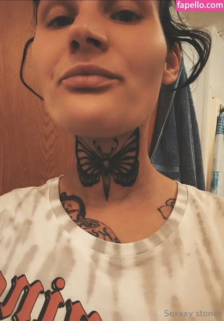 sexxxystoner916 / stonerchick916 Onlyfans Photo Gallery 