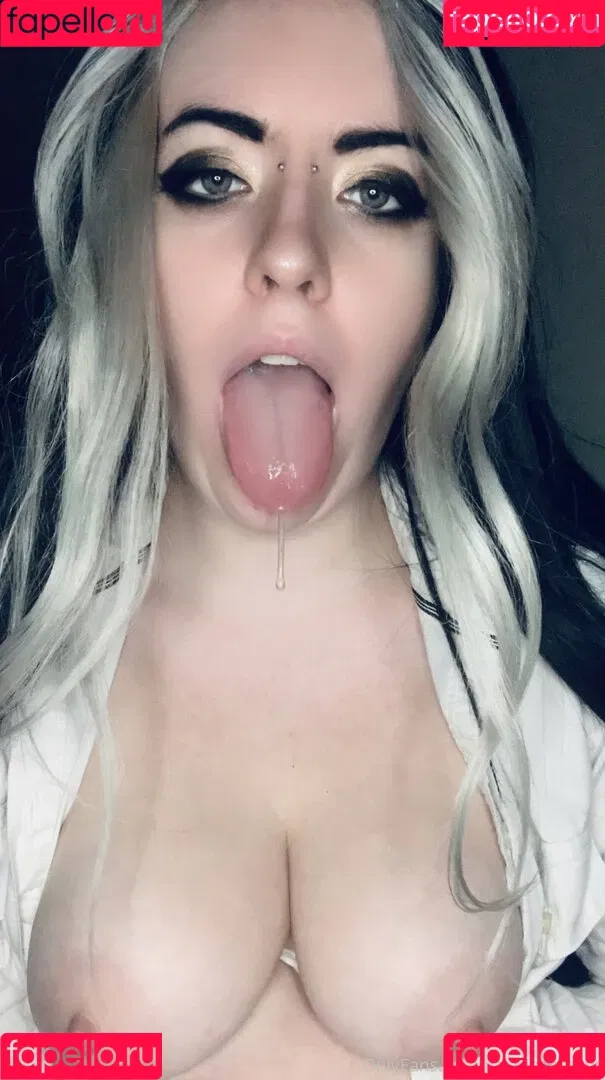 Valerie Vampyr / little__vampire / valerievampyr Onlyfans Photo Gallery 