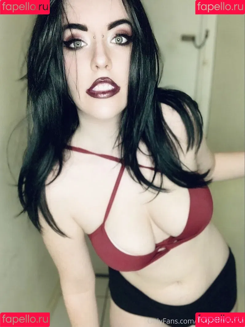 Valerie Vampyr / little__vampire / valerievampyr Onlyfans Photo Gallery 