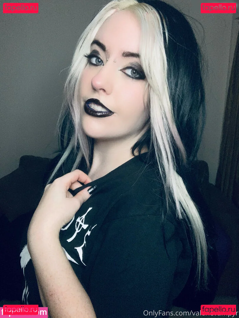 Valerie Vampyr / little__vampire / valerievampyr Onlyfans Photo Gallery 