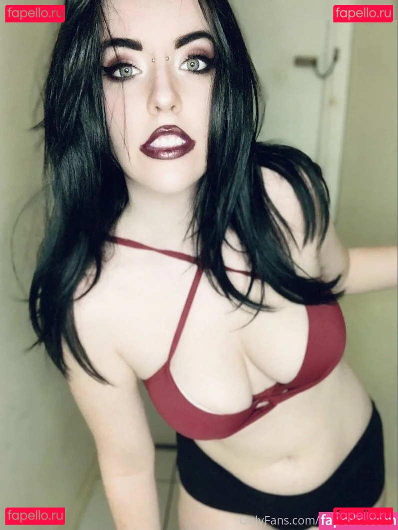 Valerie Vampyr / little__vampire / valerievampyr Onlyfans Photo Gallery 