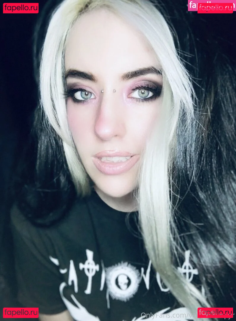 Valerie Vampyr / little__vampire / valerievampyr Onlyfans Photo Gallery 