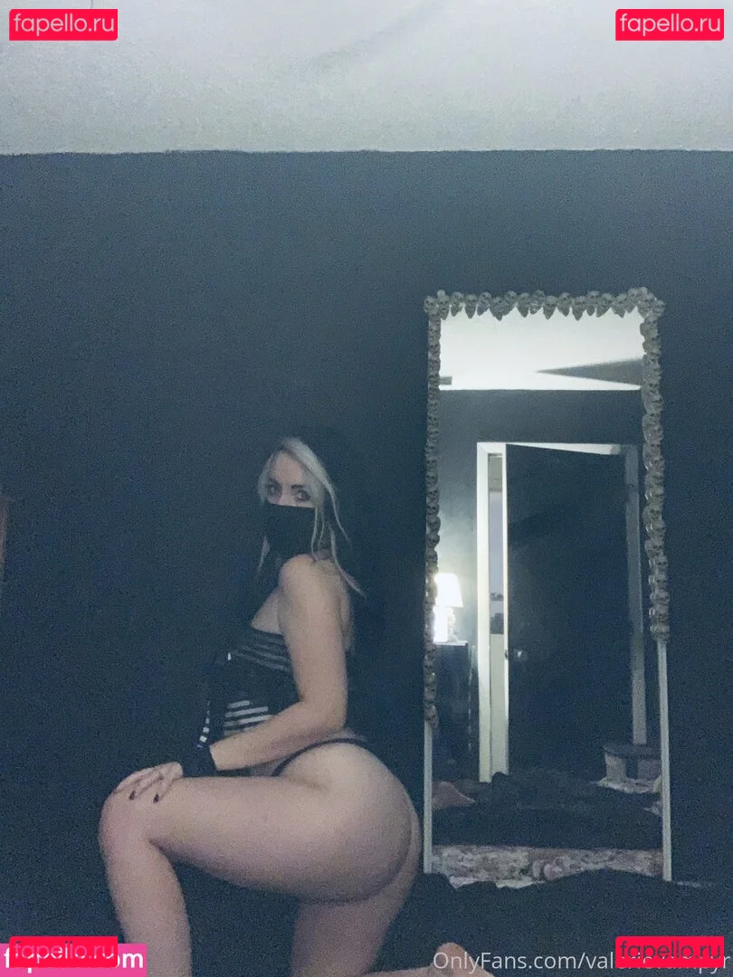 Valerie Vampyr / little__vampire / valerievampyr Onlyfans Photo Gallery 