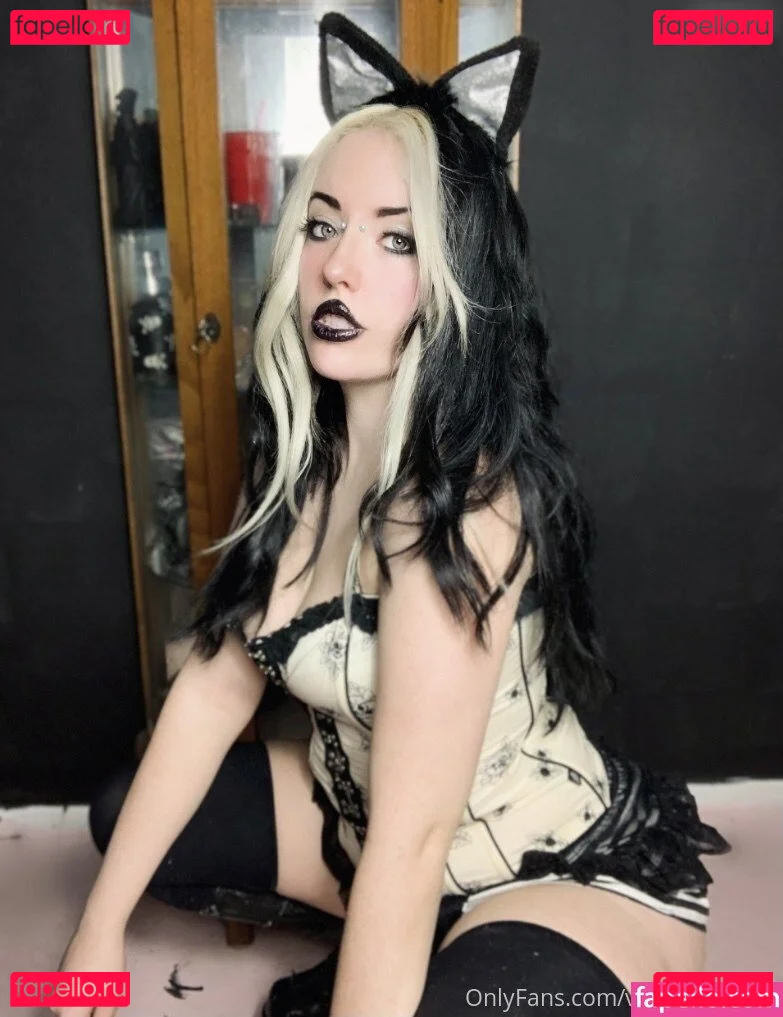Valerie Vampyr / little__vampire / valerievampyr Onlyfans Photo Gallery 