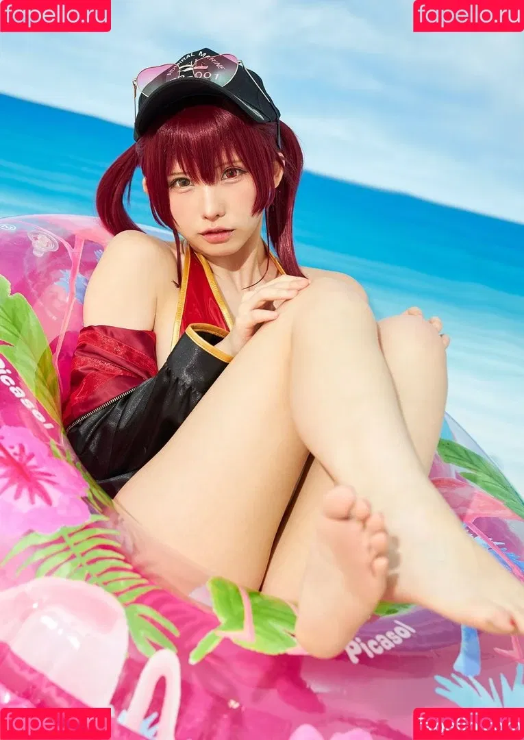 Enako / enako_cos / enakorin / えなこ Onlyfans Photo Gallery 