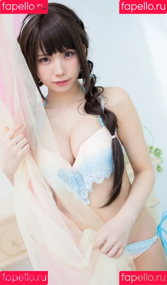 Enako / enako_cos / enakorin / えなこ Onlyfans Photo Gallery 