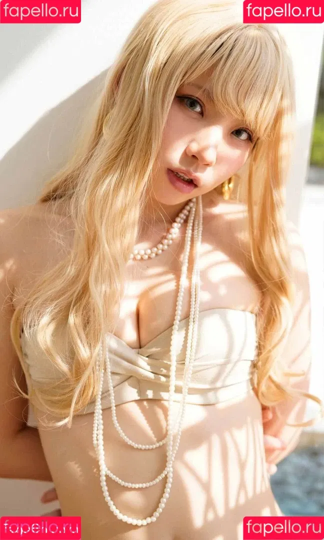 Enako / enako_cos / enakorin / えなこ Onlyfans Photo Gallery 