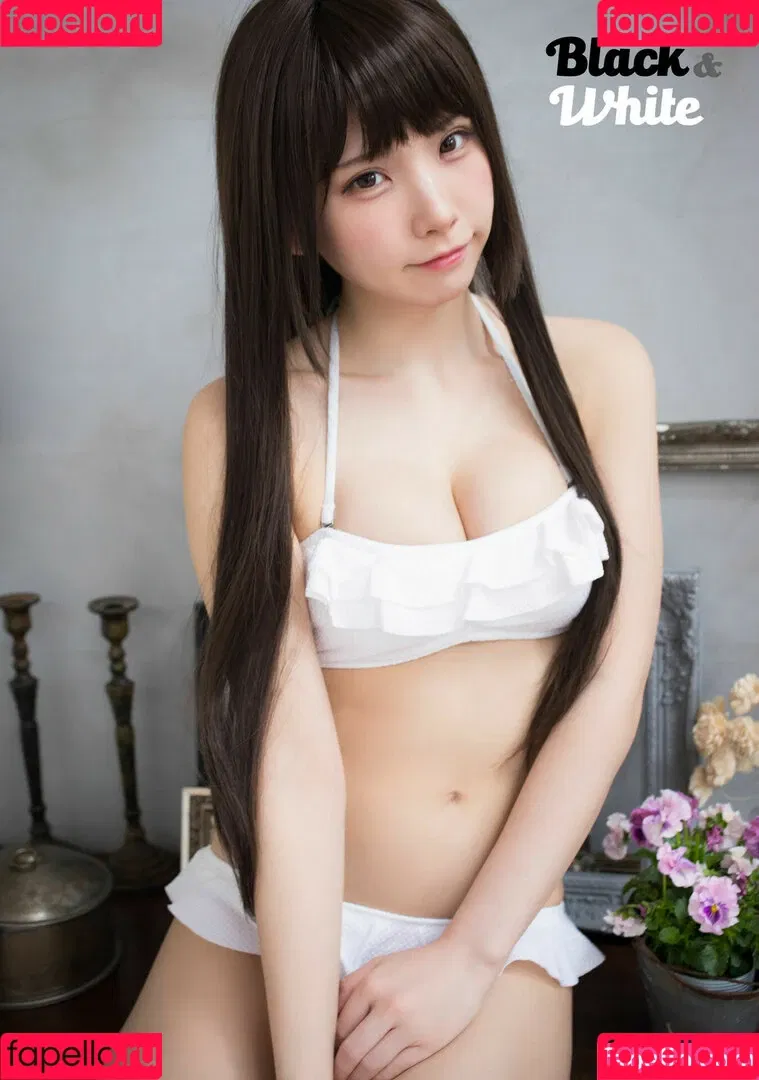 Enako / enako_cos / enakorin / えなこ Onlyfans Photo Gallery 