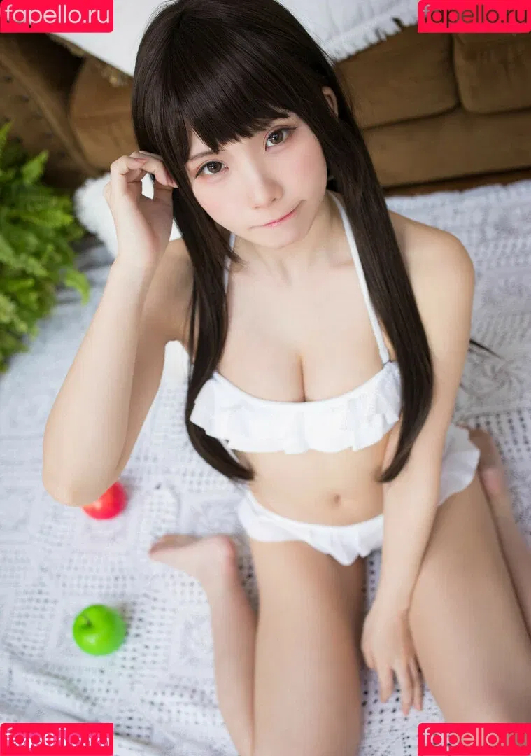 Enako / enako_cos / enakorin / えなこ Onlyfans Photo Gallery 