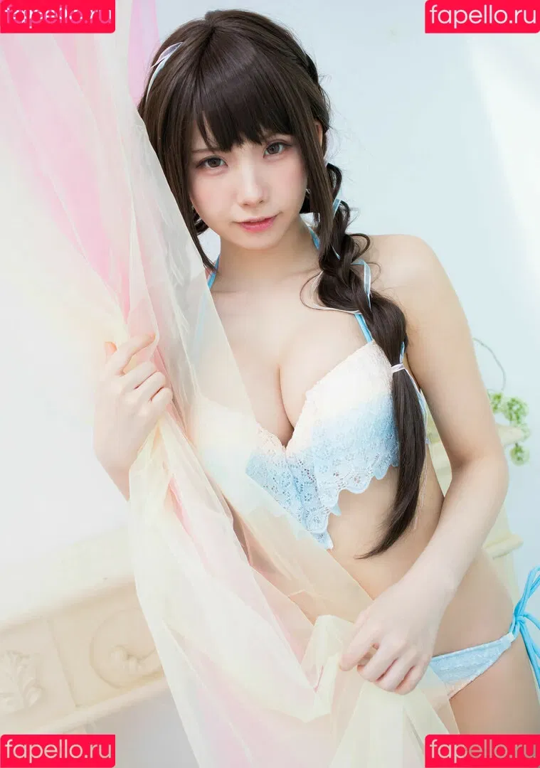 Enako / enako_cos / enakorin / えなこ Onlyfans Photo Gallery 