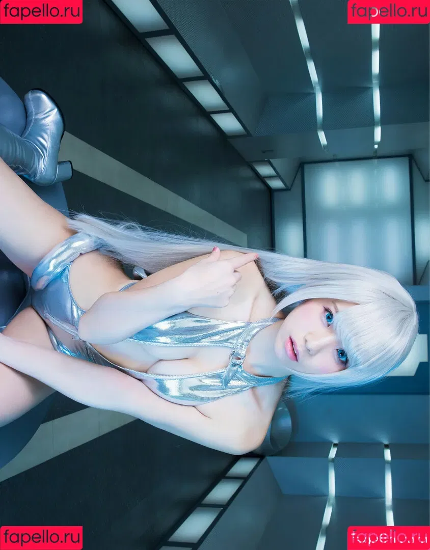 Enako / enako_cos / enakorin / えなこ Onlyfans Photo Gallery 