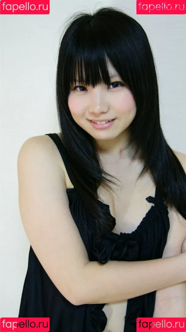 Enako / enako_cos / enakorin / えなこ Onlyfans Photo Gallery 