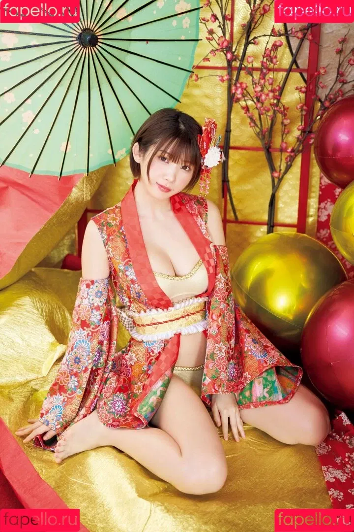 Enako / enako_cos / enakorin / えなこ Onlyfans Photo Gallery 