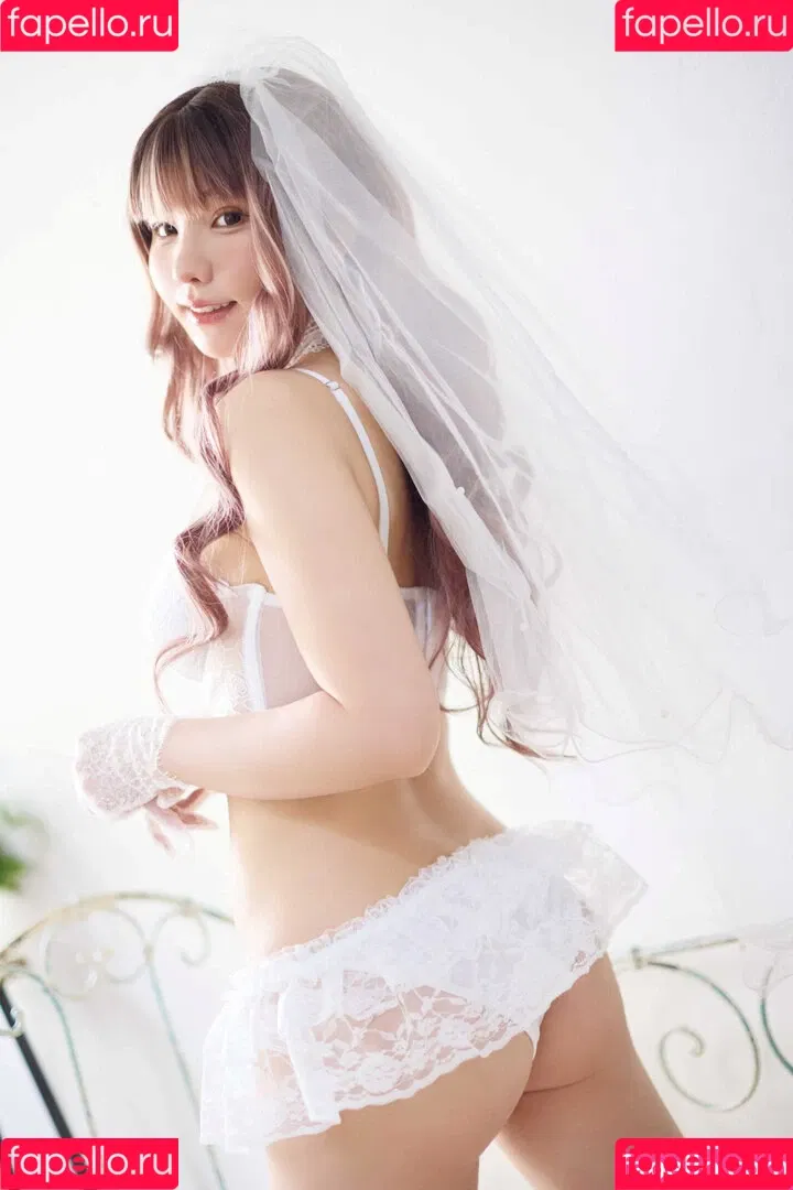 Enako / enako_cos / enakorin / えなこ Onlyfans Photo Gallery 