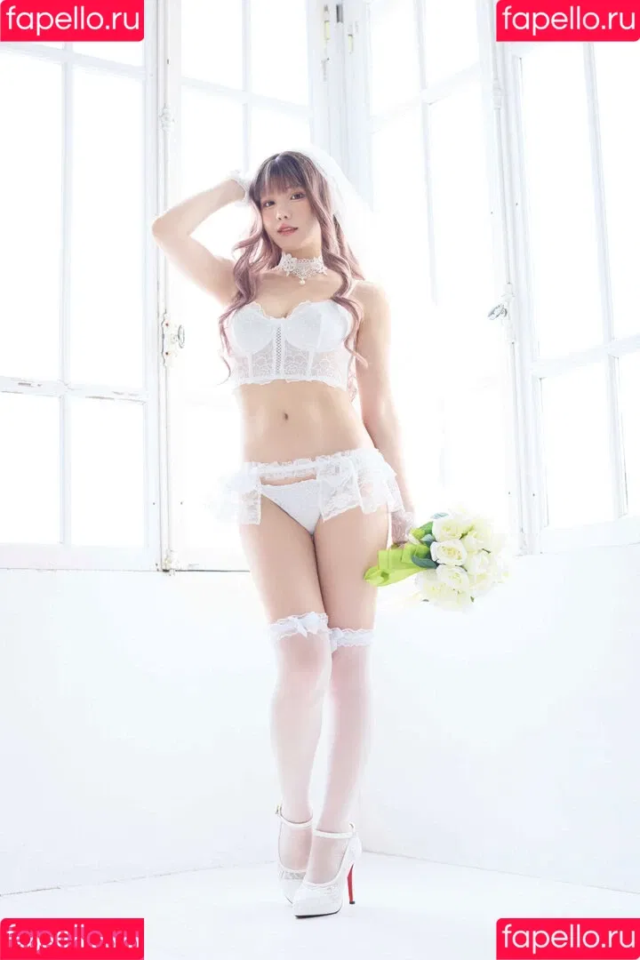 Enako / enako_cos / enakorin / えなこ Onlyfans Photo Gallery 