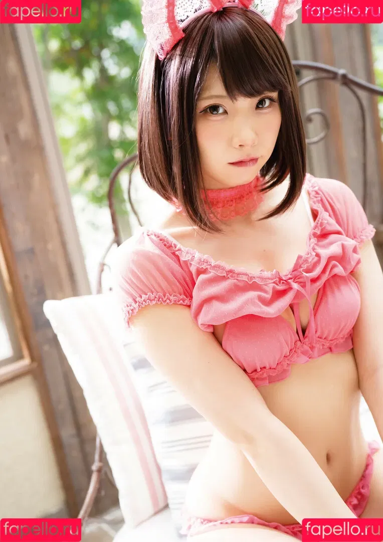 Enako / enako_cos / enakorin / えなこ Onlyfans Photo Gallery 