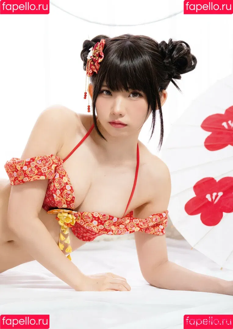 Enako / enako_cos / enakorin / えなこ Onlyfans Photo Gallery 