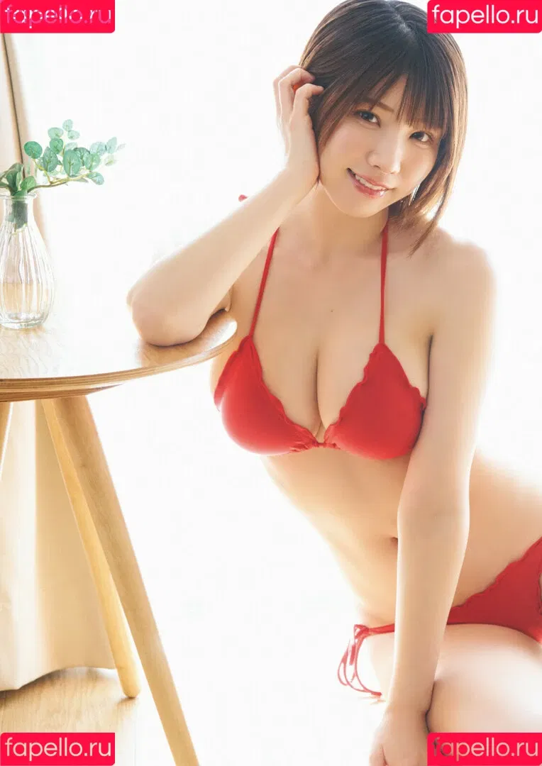 Enako / enako_cos / enakorin / えなこ Onlyfans Photo Gallery 