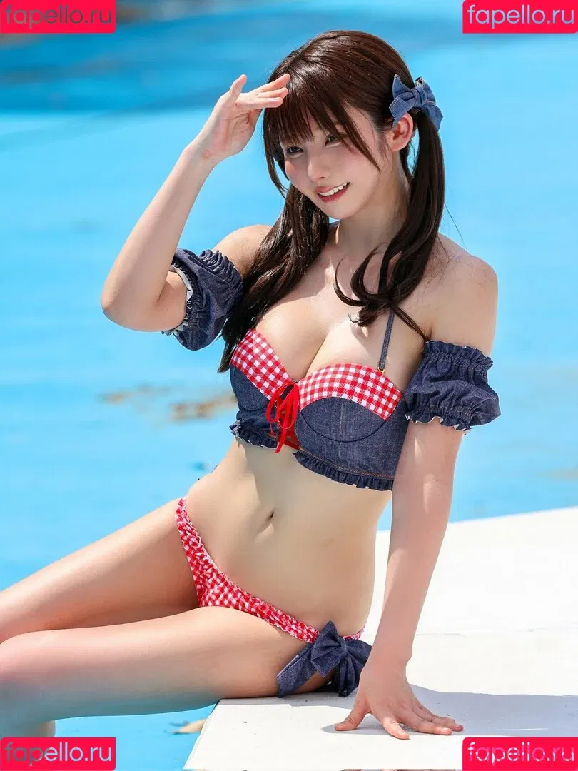 Enako / enako_cos / enakorin / えなこ Onlyfans Photo Gallery 