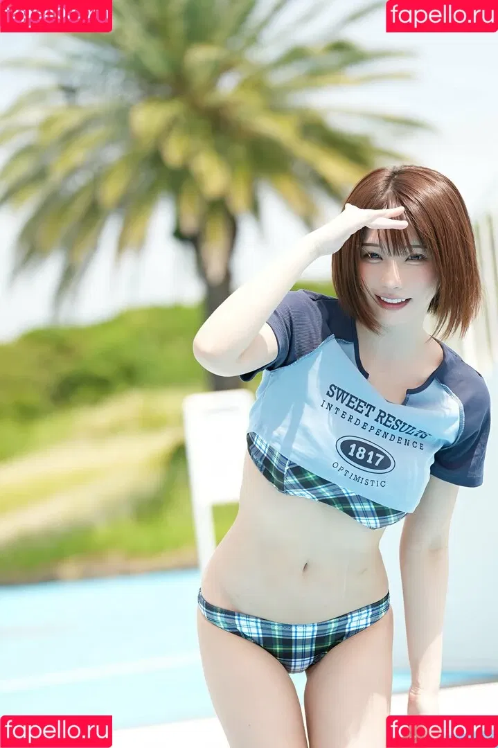 Enako / enako_cos / enakorin / えなこ Onlyfans Photo Gallery 