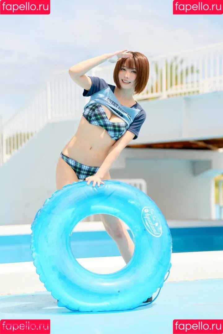Enako / enako_cos / enakorin / えなこ Onlyfans Photo Gallery 