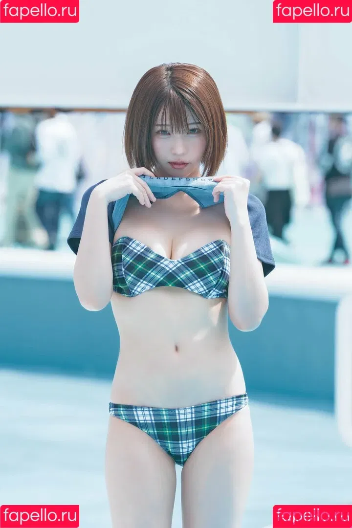 Enako / enako_cos / enakorin / えなこ Onlyfans Photo Gallery 