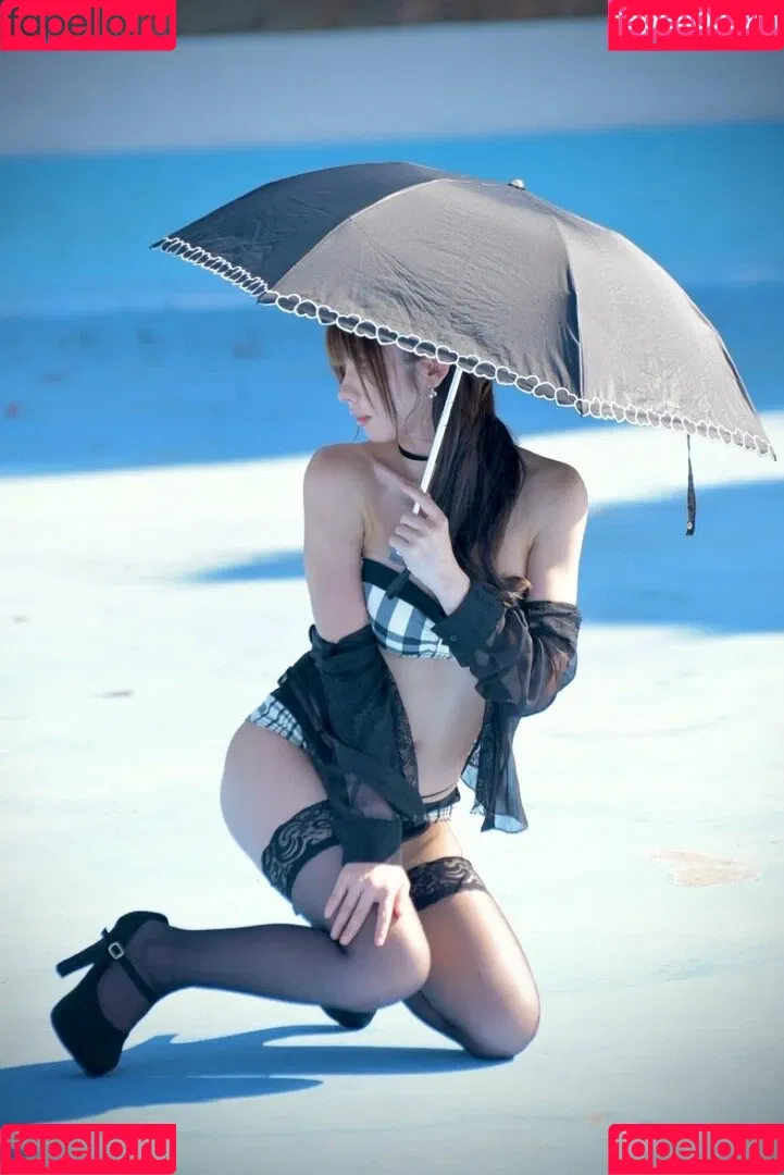 Enako / enako_cos / enakorin / えなこ Onlyfans Photo Gallery 