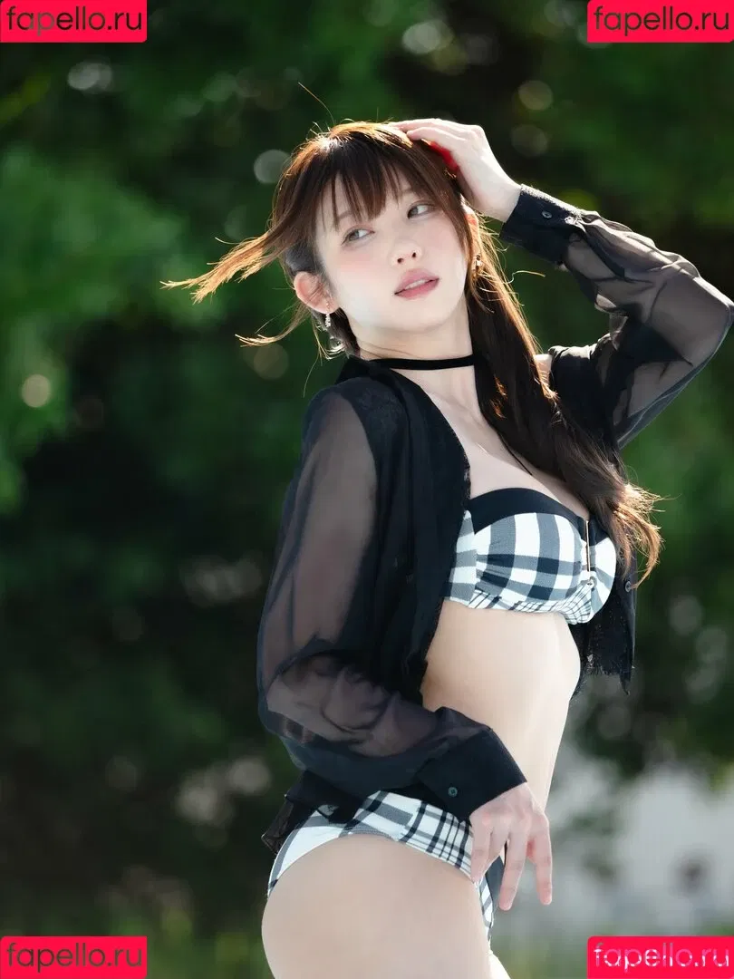 Enako / enako_cos / enakorin / えなこ Onlyfans Photo Gallery 