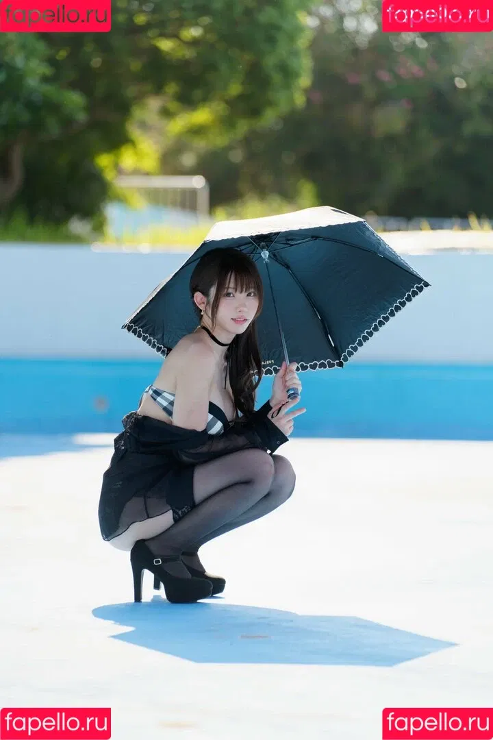 Enako / enako_cos / enakorin / えなこ Onlyfans Photo Gallery 