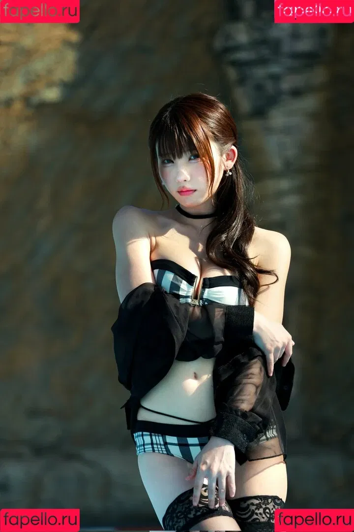 Enako / enako_cos / enakorin / えなこ Onlyfans Photo Gallery 