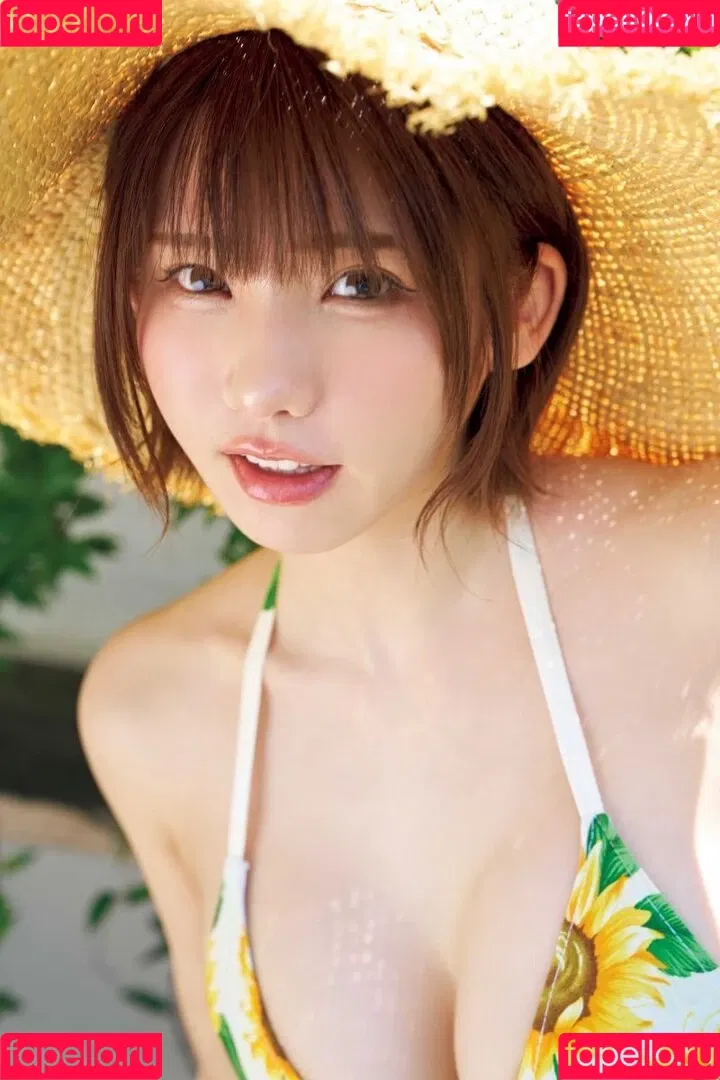 Enako / enako_cos / enakorin / えなこ Onlyfans Photo Gallery 