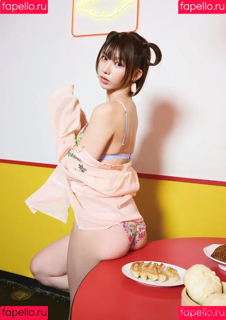 Enako / enako_cos / enakorin / えなこ Onlyfans Photo Gallery 