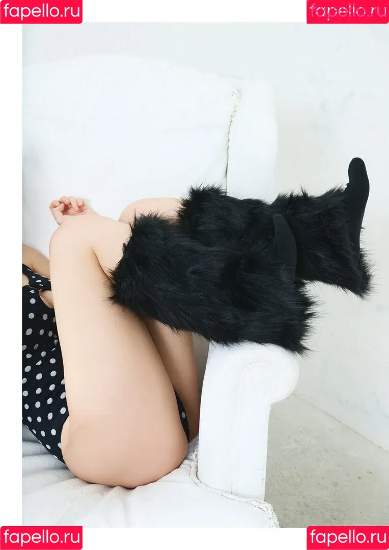 Enako / enako_cos / enakorin / えなこ Onlyfans Photo Gallery 