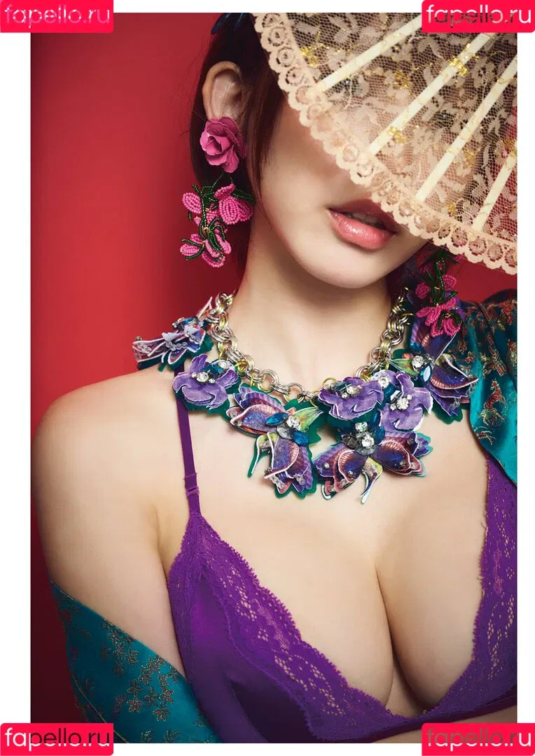 Enako / enako_cos / enakorin / えなこ Onlyfans Photo Gallery 