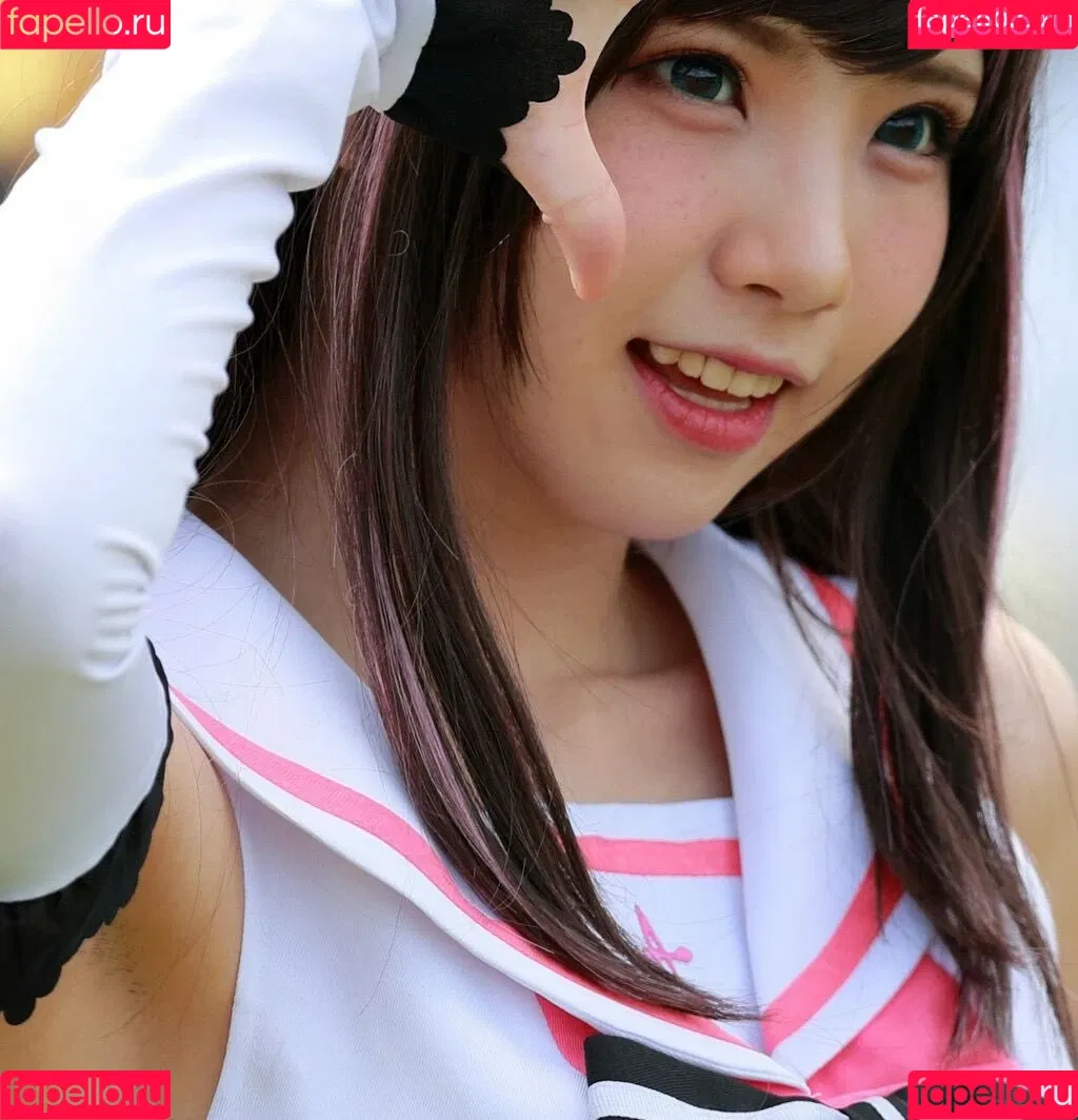 Enako / enako_cos / enakorin / えなこ Onlyfans Photo Gallery 