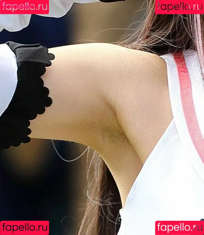 Enako / enako_cos / enakorin / えなこ Onlyfans Photo Gallery 