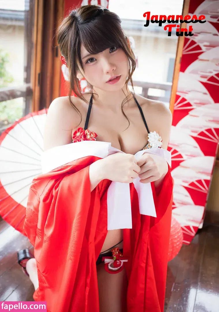 Enako / enako_cos / enakorin / えなこ Onlyfans Photo Gallery 