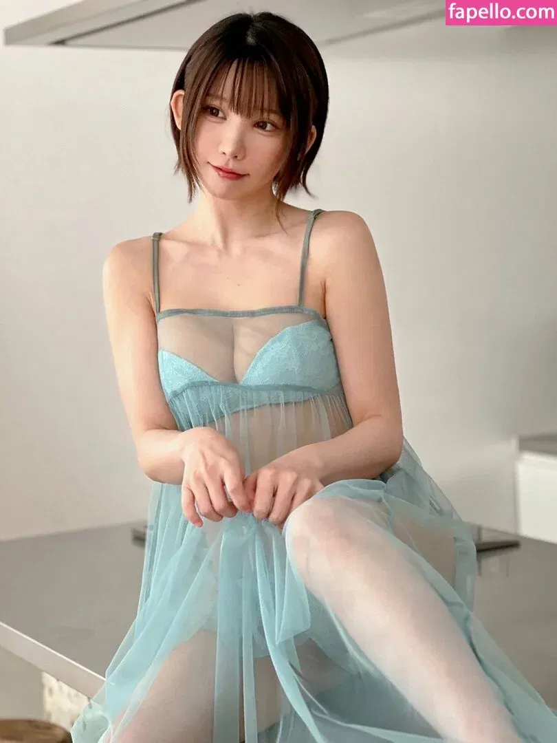 Enako / enako_cos / enakorin / えなこ Onlyfans Photo Gallery 