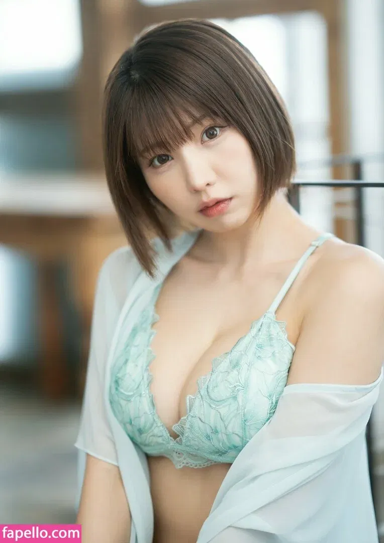 Enako / enako_cos / enakorin / えなこ Onlyfans Photo Gallery 