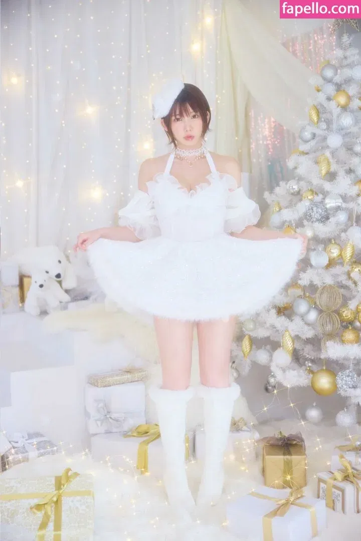 Enako / enako_cos / enakorin / えなこ Onlyfans Photo Gallery 